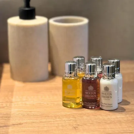 Salt N Pepper Apartment *